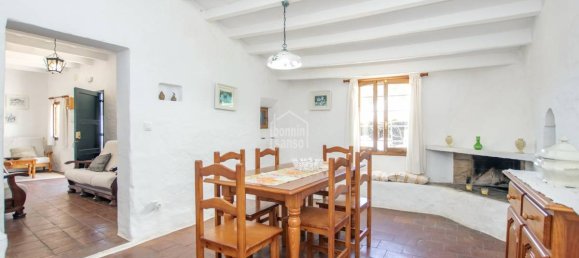 Villa de 4 dormitorios en Mahon, Spain No. 3748 4