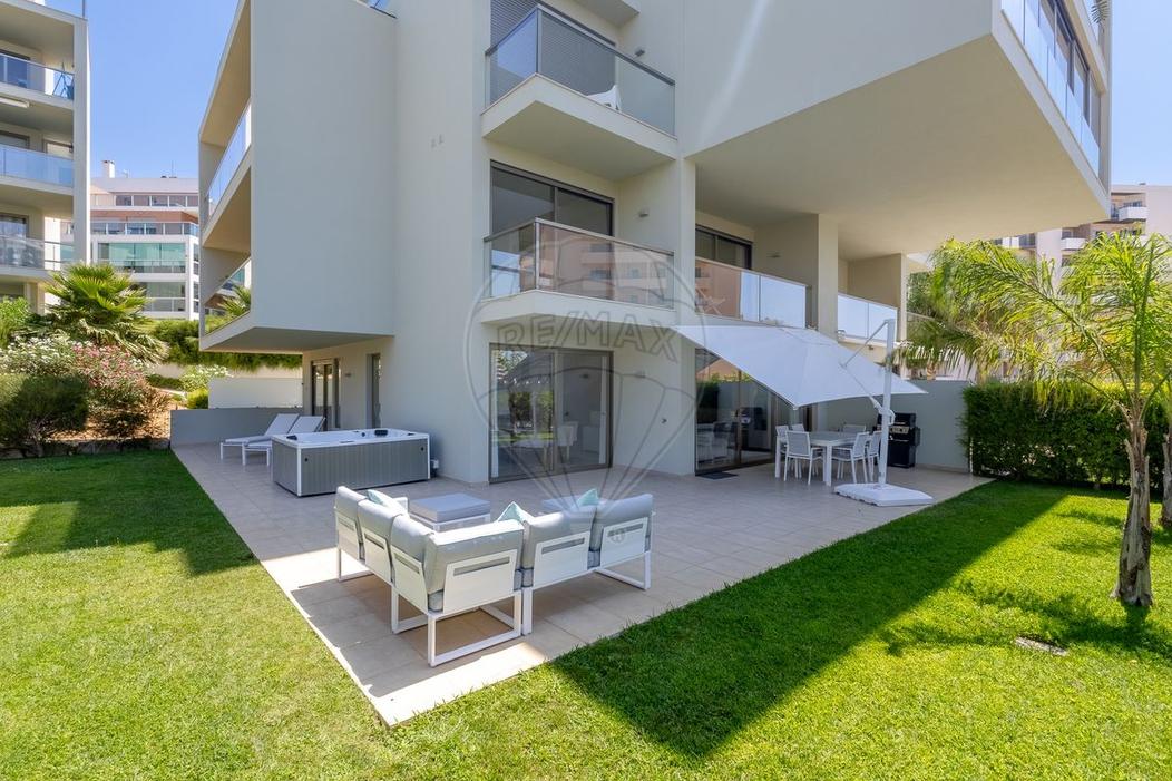 4 bedrooms Duplex in Portimao, Portugal No. 271432