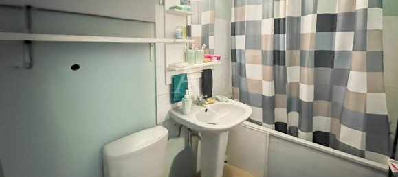 Studio in Sainte-Genevieve-des-Bois, France, Nr. 299450 4