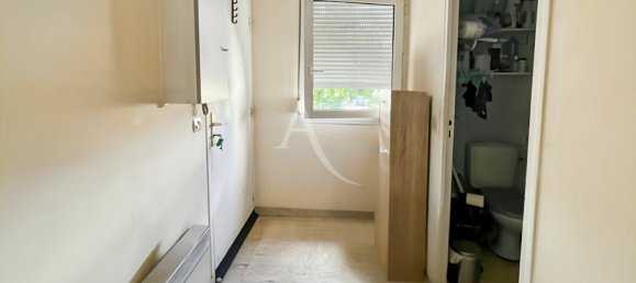 Studio in Sainte-Genevieve-des-Bois, France, Nr. 299450 3