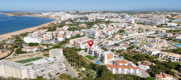 Apartamento de 3 dormitorios en Albufeira, Portugal No. 135212 26