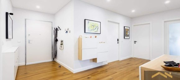 Apartamento de 3 dormitorios en Albufeira, Portugal No. 135212 8