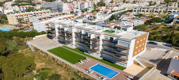 Apartamento de 3 dormitorios en Albufeira, Portugal No. 135212 24