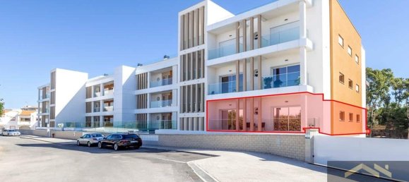 Apartamento de 3 dormitorios en Albufeira, Portugal No. 135212 5