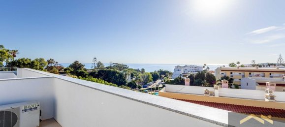 Apartamento de 3 dormitorios en Albufeira, Portugal No. 135212 3