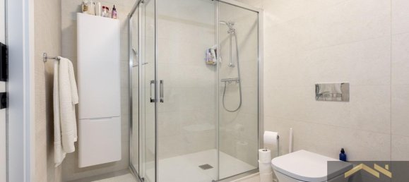 Apartamento de 3 dormitorios en Albufeira, Portugal No. 135212 17