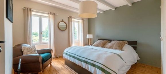  Castillos de 4 dormitorios en Jarnac, France No. 303030 8