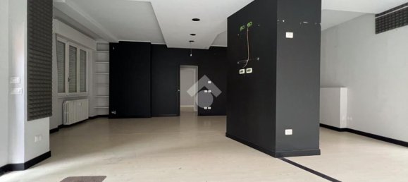 83m² Commercial property in Seregno, Italy No. 108897 7
