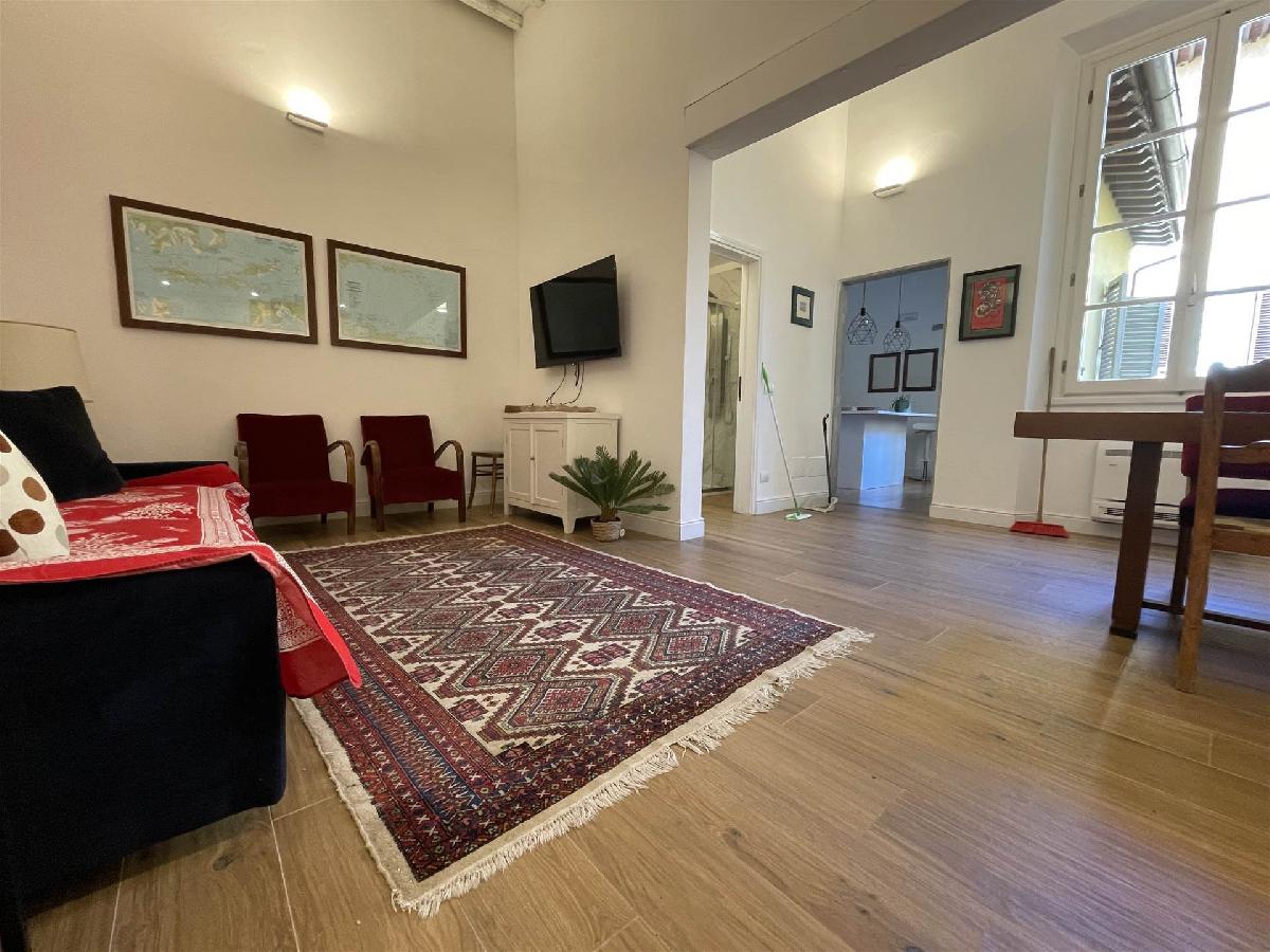 2 bedrooms Apartment in Florence, Italy No. 369146