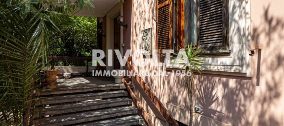 6 bedrooms Villa in Rome, Italy No. 325954 28