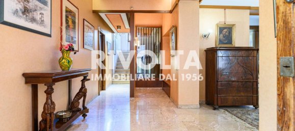 6 bedrooms Villa in Rome, Italy No. 325954 29