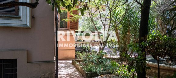 6 bedrooms Villa in Rome, Italy No. 325954 20