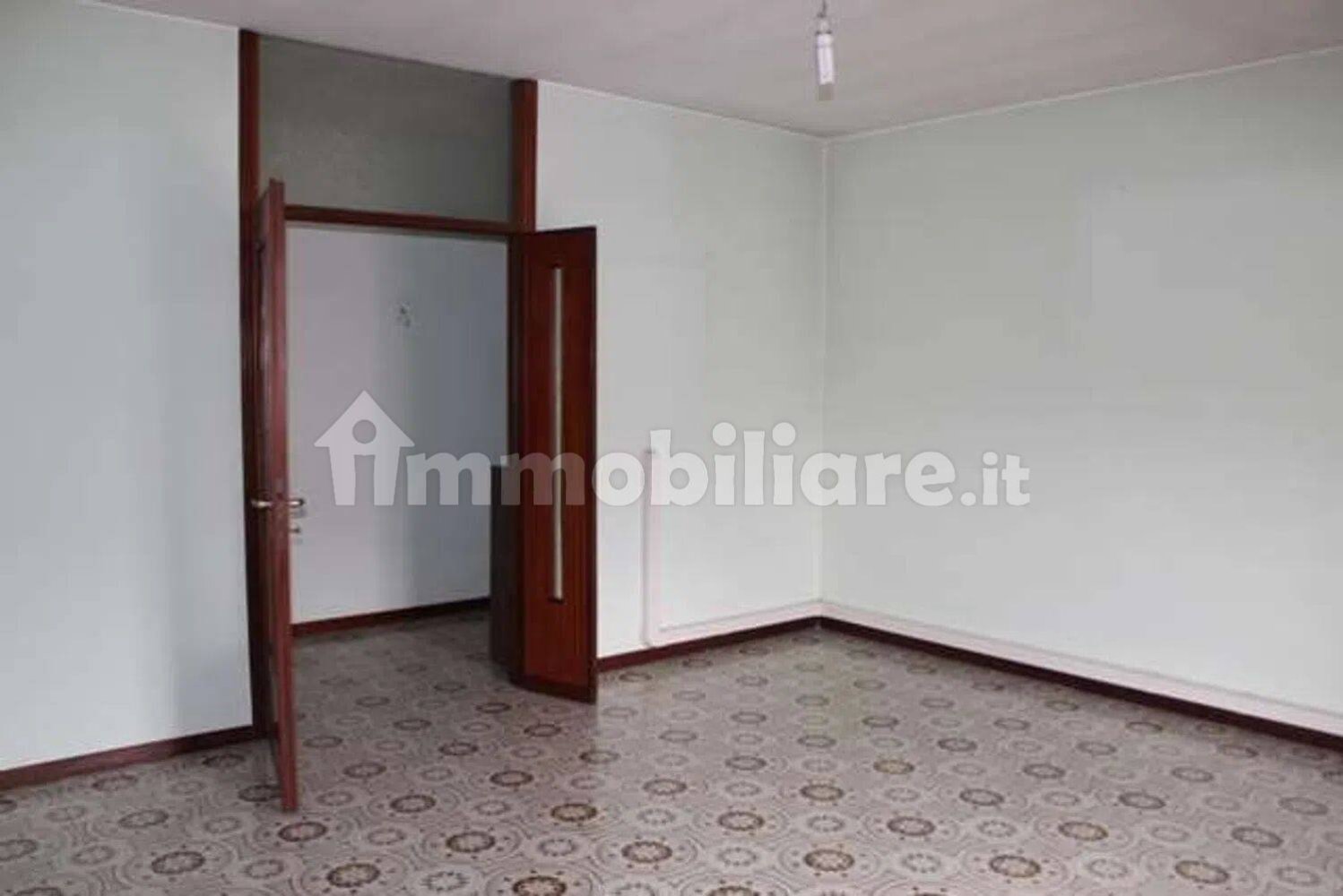 3 bedrooms Apartment in Busto Arsizio, Italy No. 263728