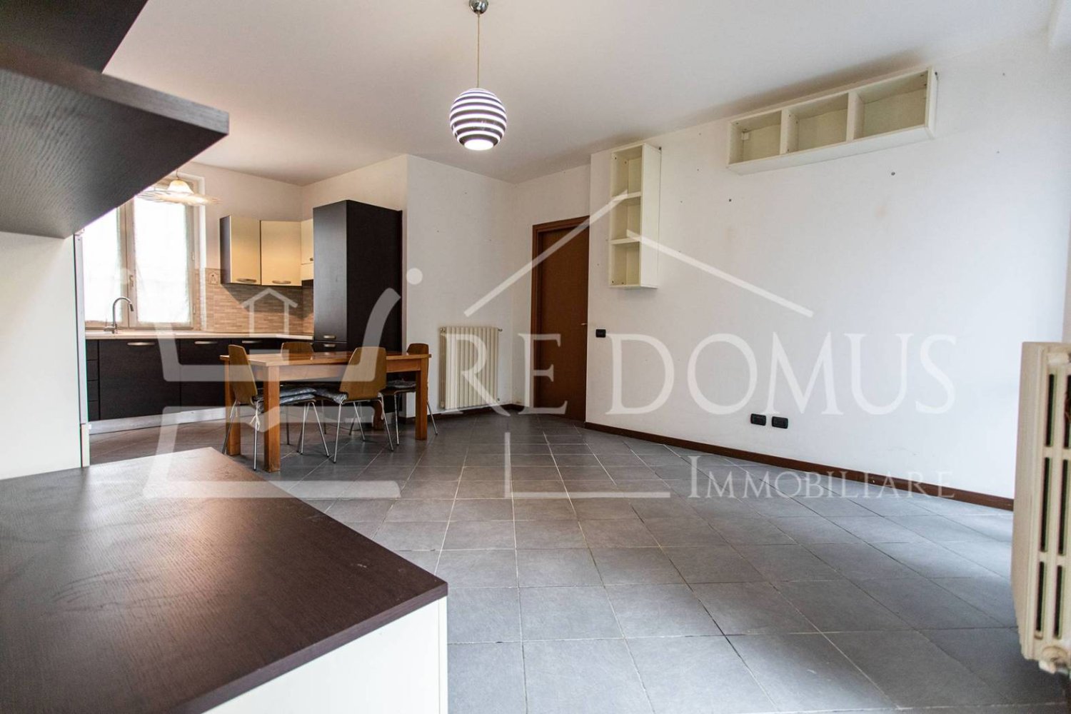 1 غرف نوم شقة في Cermenate, Italy رقم 375112