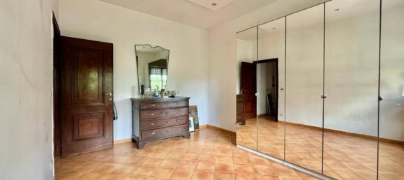 2 rooms Apartment in Naples, Italy No. 171605 7