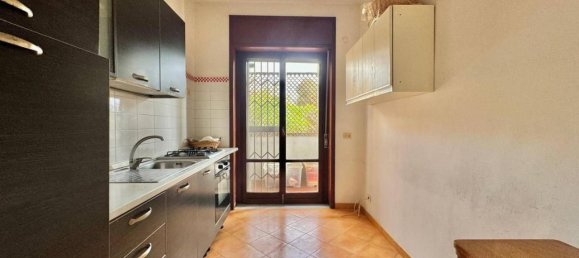 2 rooms Apartment in Naples, Italy No. 171605 10