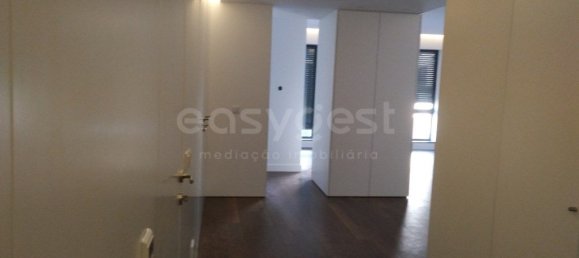 4 bedrooms Apartment in Porto, Portugal No. 78653 4