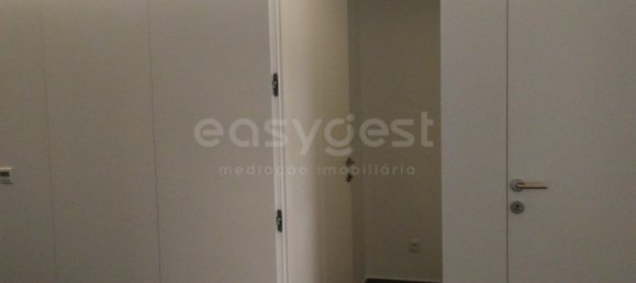 4 bedrooms Apartment in Porto, Portugal No. 78653 20