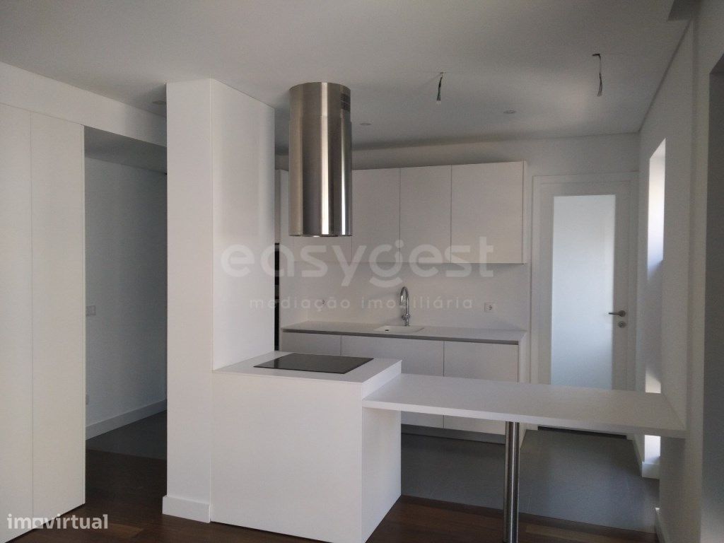 4 bedrooms Apartment in Porto, Portugal No. 78653