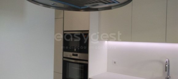 4 bedrooms Apartment in Porto, Portugal No. 78653 6