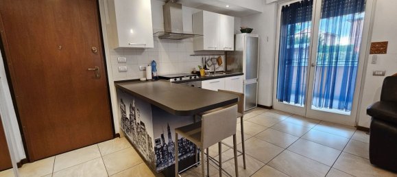 2 rooms Apartment in Saronno, Italy No. 334209 5