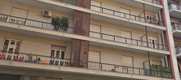 2 bedrooms Apartment in Turin, Italy No. 348654 25