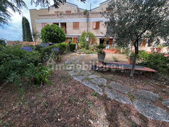 Casa de 3 dormitorios en Ancona, Italy No. 295760