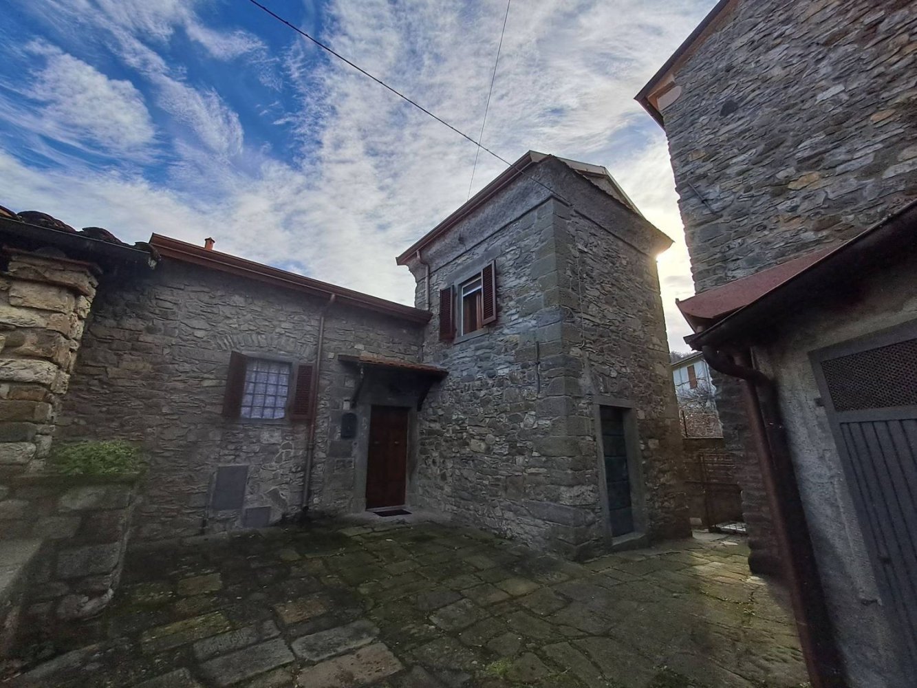 4 rooms House in Fivizzano, Italy No. 157425