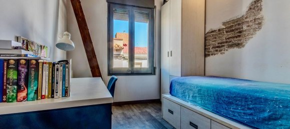 3 Schlafzimmer Haus in Premia De Mar, Spain, Nr. 137811 17