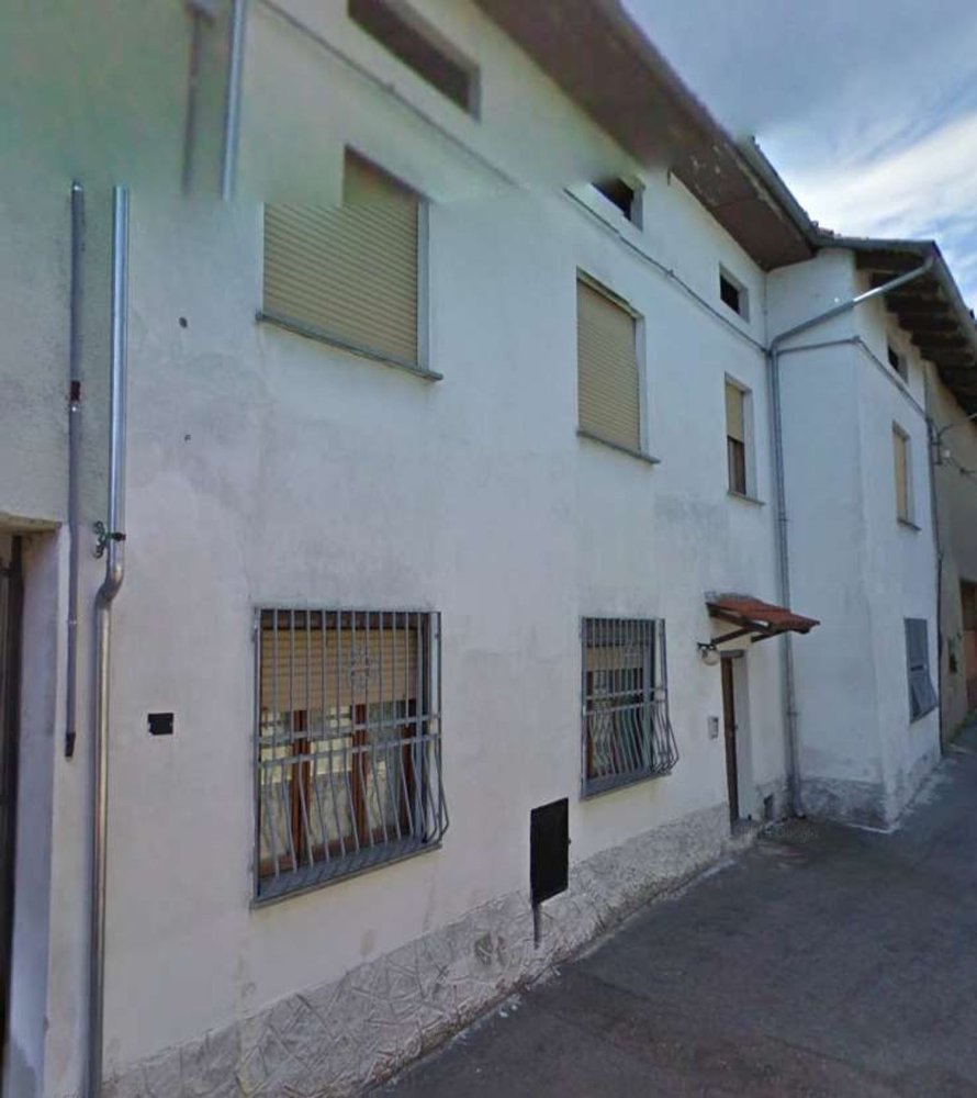 Apartamento de 4 habitaciónes en Borgo d'Ale, Italy No. 51279