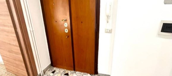 1 bedroom Apartment in Rome, Italy No. 322445 4