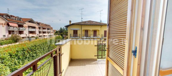 4 bedrooms Villa in Vermezzo con Zelo, Italy No. 296819 28