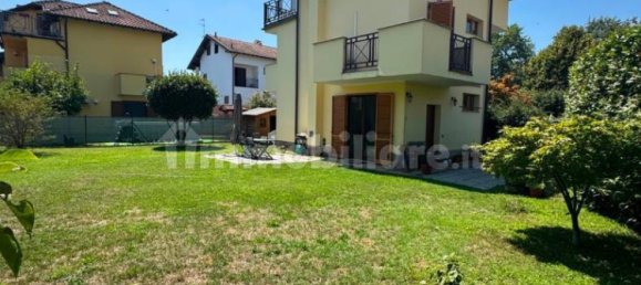 4 bedrooms Villa in Vermezzo con Zelo, Italy No. 296819 6
