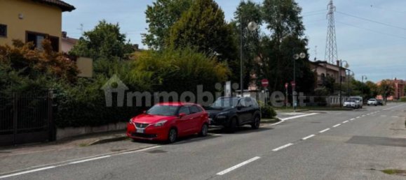 4 bedrooms Villa in Vermezzo con Zelo, Italy No. 296819 11