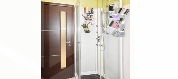 Apartamento de 3 habitaciónes en Parabiago, Italy No. 19203 16