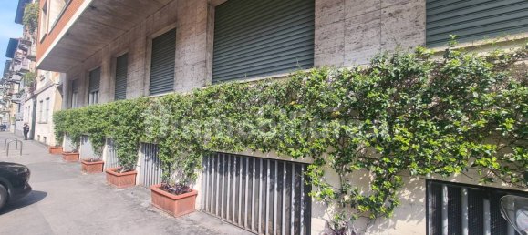 1 bedroom Apartment in Milan, Italy No. 374059 3