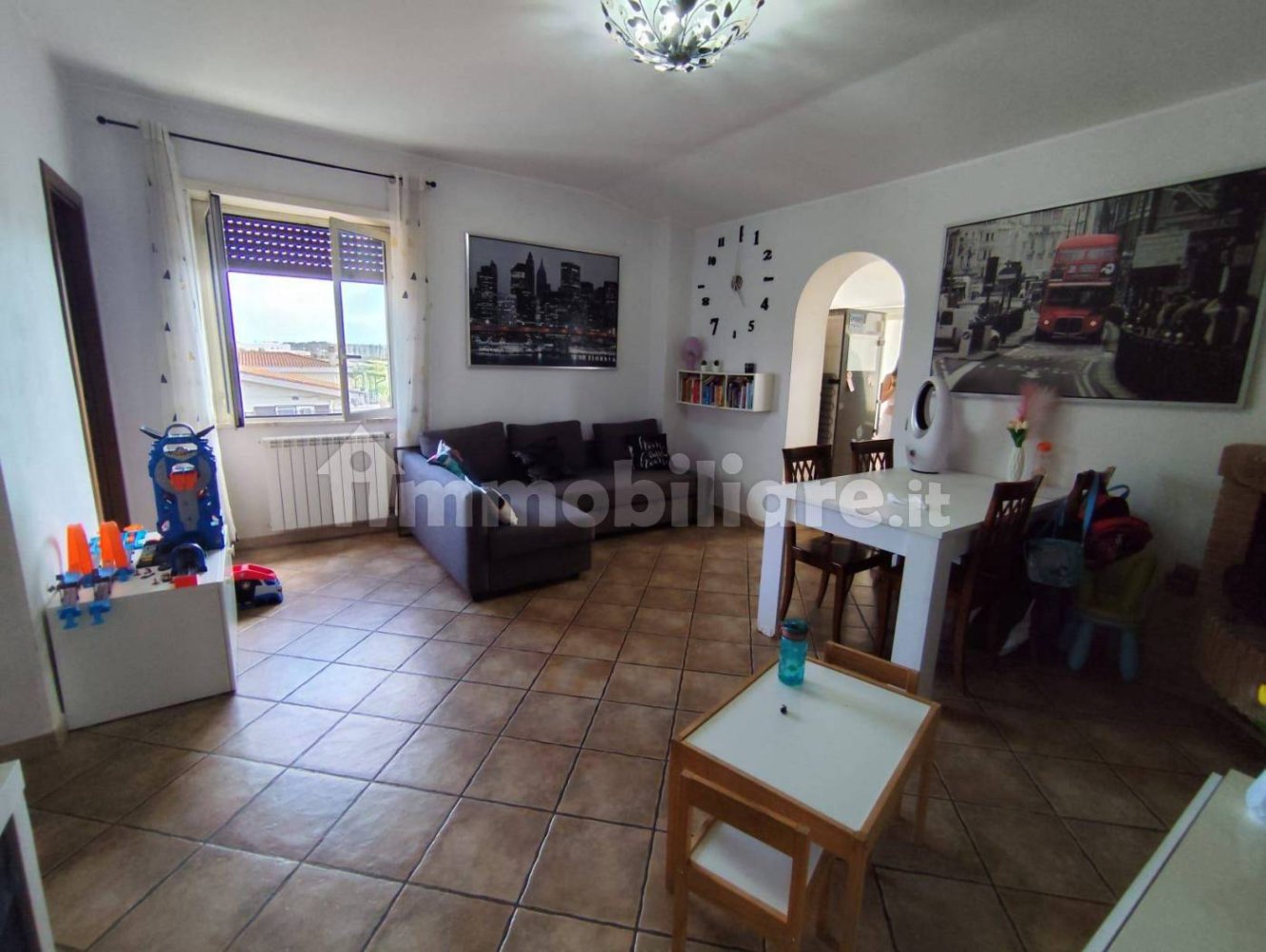 Apartamento de 2 dormitorios en Fiumicino, Italy No. 335880