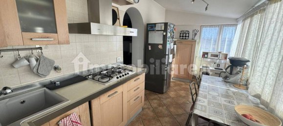 Apartamento de 2 dormitorios en Fiumicino, Italy No. 335880 4