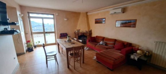 Квартира с 5 комнатами в Форано, Италия № 32431 2