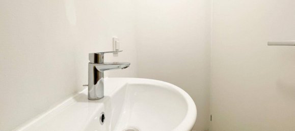 2 rooms Apartment in Vienna, Austria No. 220915 10