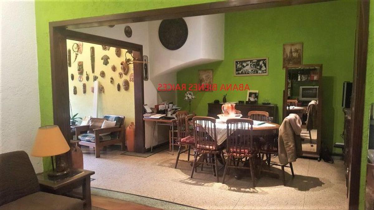 3 bedrooms House in Montevideo, Uruguay No. 9210