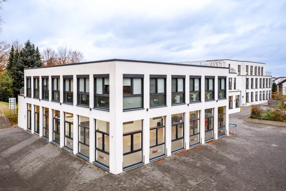 1943m² Office in Aachen, Germany No. 193068
