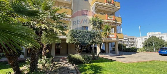 3-salle Appartement à Cagliari, Italy No. 8461 43