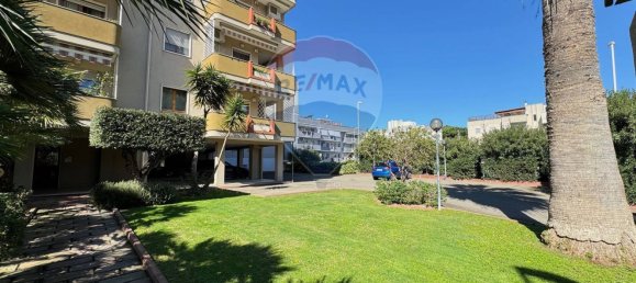 3-salle Appartement à Cagliari, Italy No. 8461 50