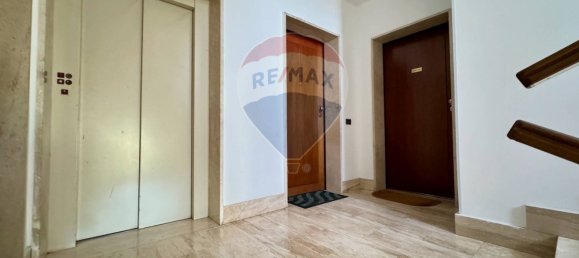 3-salle Appartement à Cagliari, Italy No. 8461 46