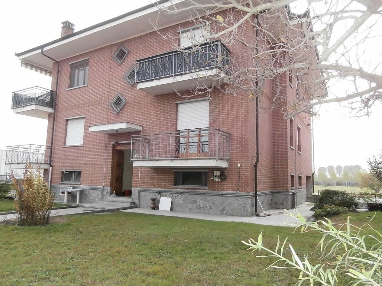 3 rooms Apartment in None, Italy No. 37384