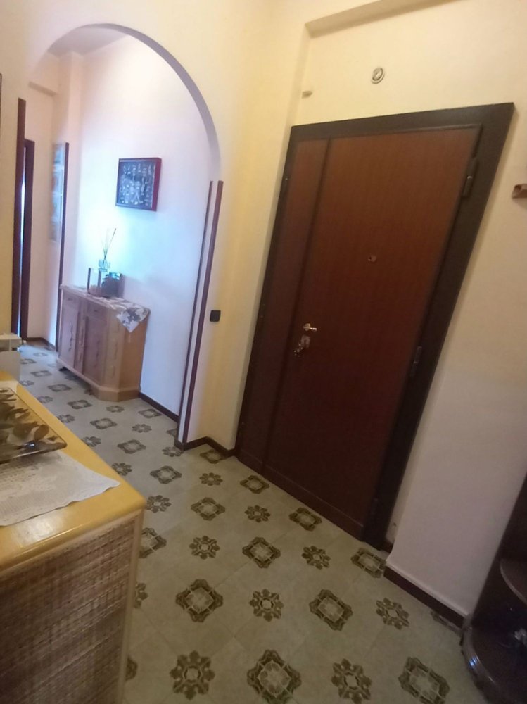 4غرفة شقة في Pomezia, Italy رقم 229585