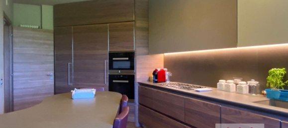 4 bedrooms House in Vicenza, Italy No. 337089 14