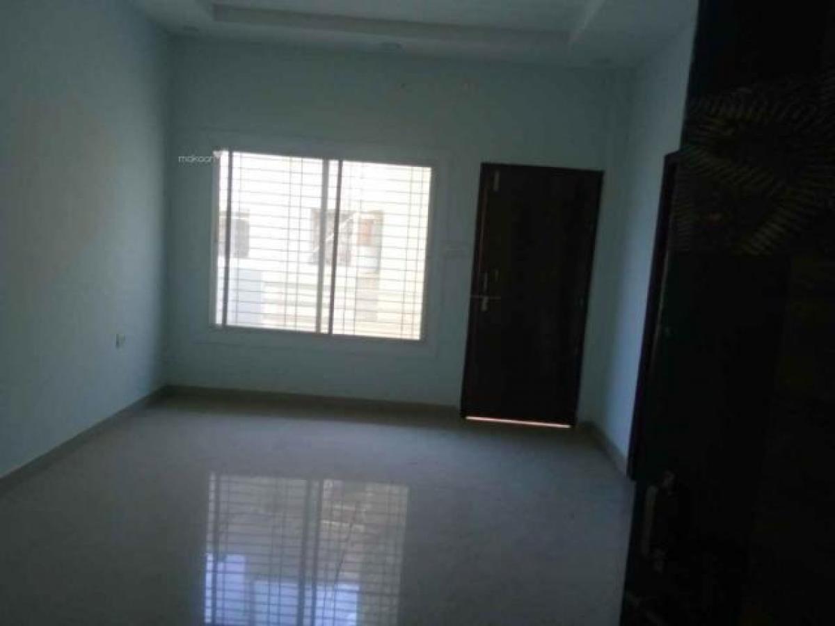 Casa de 3 dormitorios en Bhopal, India No. 26802