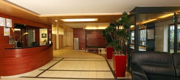 24m² Apartment in Alfortville, France No. 1856 2